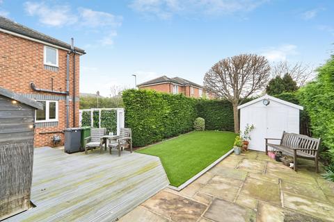 undefined, Stanningley Road, Leeds