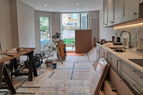 undefined, Bathurst Gardens, Kensal Rise, London