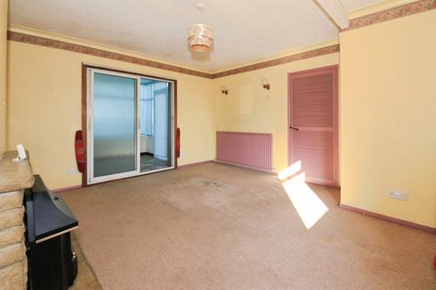 2 bedroom semi-detached house for sale, Broad Close, PETERBOROUGH