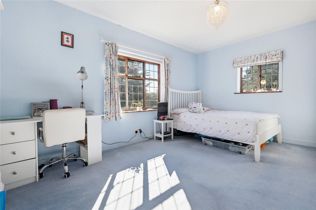 Bedrooms 3