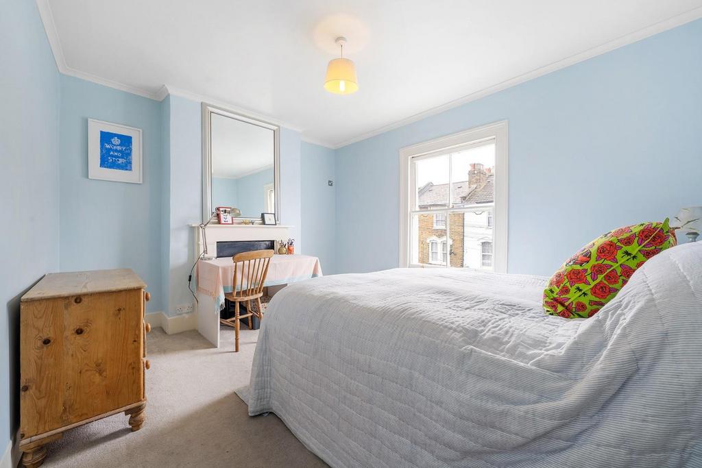 Bedroom 1.JPG
