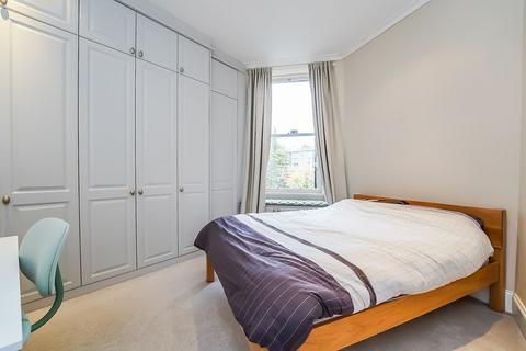 2 bedroom flat share to rent, 2649L Rothesay Place, Edinburgh, EH3 7SQ