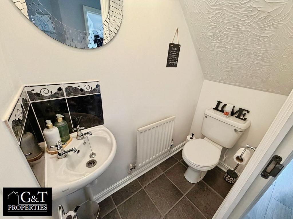 Downstairs wc