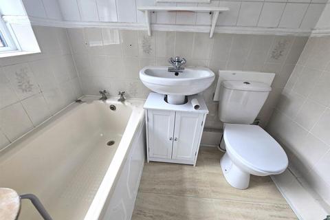 undefined, Avondale Road, Lowestoft