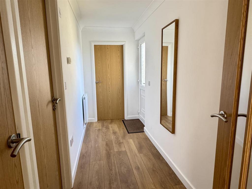 Rear Hall/Access