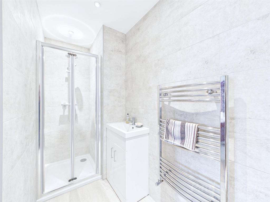 Ensuite Shower room