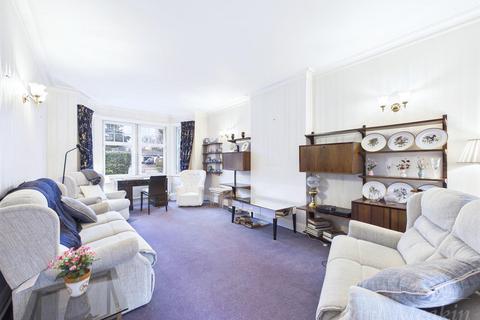 undefined, Croham Manor Road, South Croydon