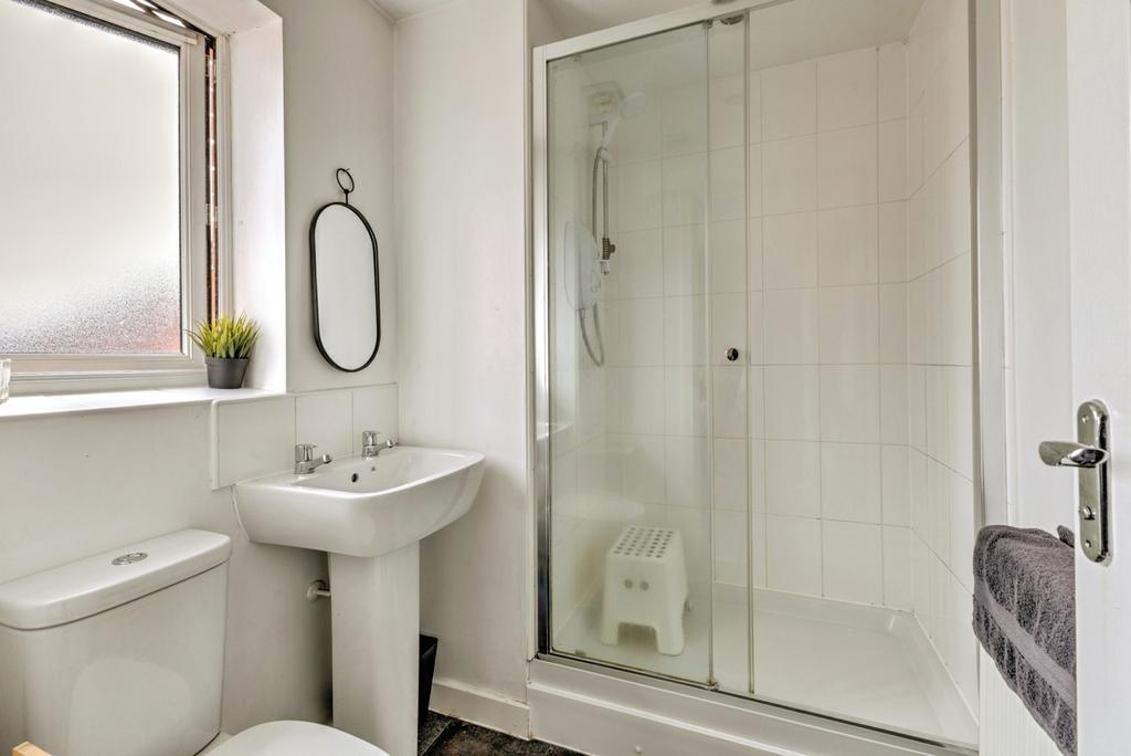 Ensuite