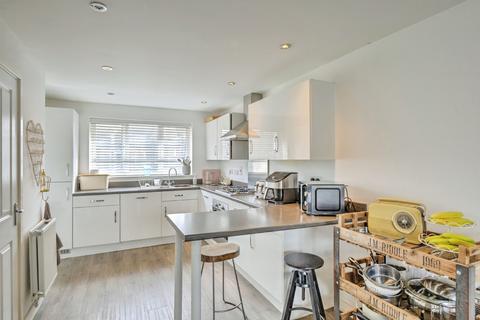 5 bedroom detached house for sale, Lee Road, Northampton, Northamptonshire, NN5