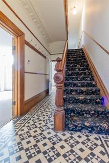 6 bedroom terraced house to rent, Plasturton Gardens, Cardiff CF11