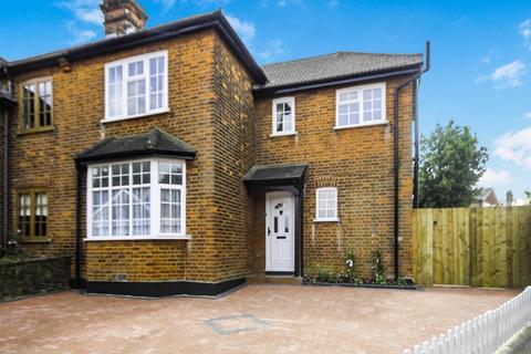 undefined, Woodman Road, Brentwood