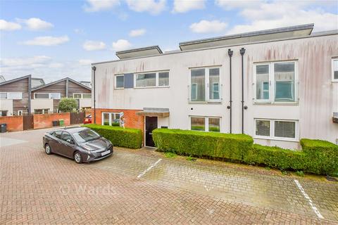 Clock House Rise, Maidstone ME17