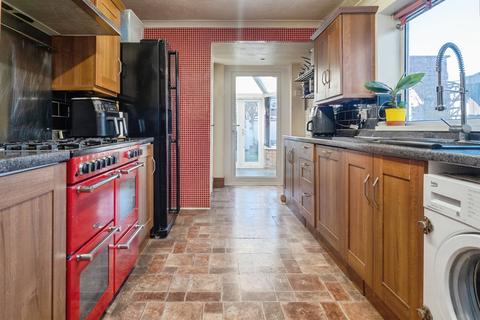 3 bedroom terraced house for sale, Graham Avenue, Hull