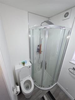 4 bedroom terraced house to rent, Metchley Lane, Birmingham