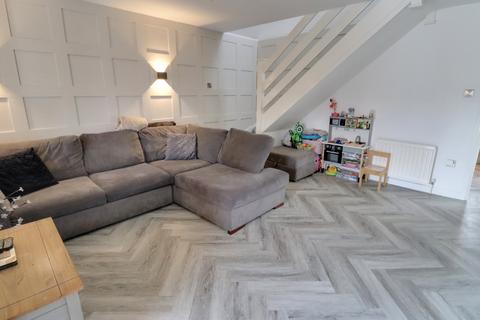 3 bedroom semi-detached house for sale, MEADOWSWEET, WATERLOOVILLE