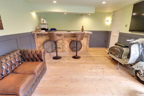 3 bedroom semi-detached house for sale, MEADOWSWEET, WATERLOOVILLE