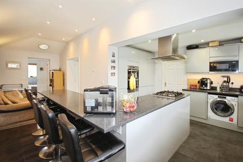 4 bedroom end of terrace house for sale, Banquo Approach, Heathcote, Warwick