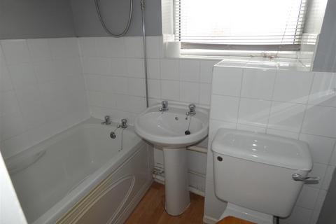 1 bedroom flat for sale, 17 Westminster DriveStrettonBurton On TrentStaffs