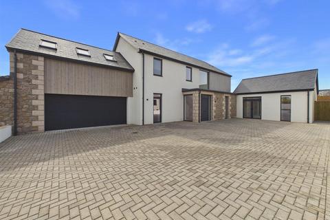 4 bedroom detached house for sale, Exclusive Gated Development Out West