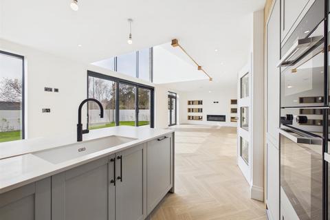 4 bedroom detached house for sale, Exclusive Gated Development Out West