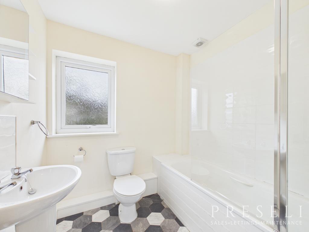 Family bathroom