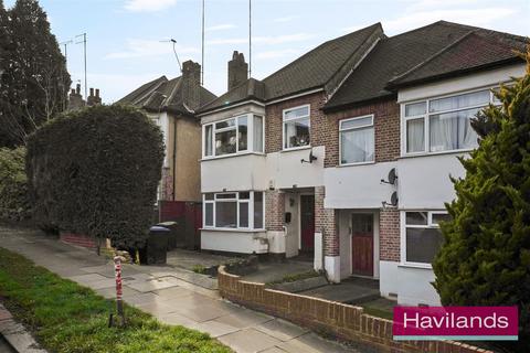 2 bedroom maisonette for sale, Deepdene Court, London