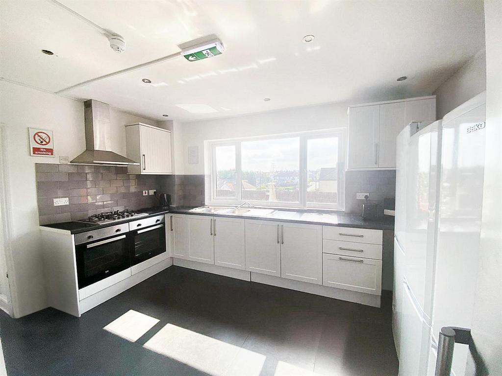 Kitchen (1)