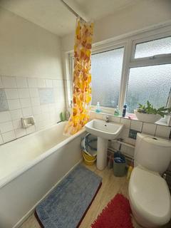 3 bedroom flat for sale, Edgware HA8