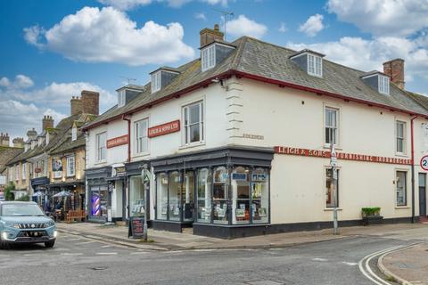 undefined, Corn Street, Witney