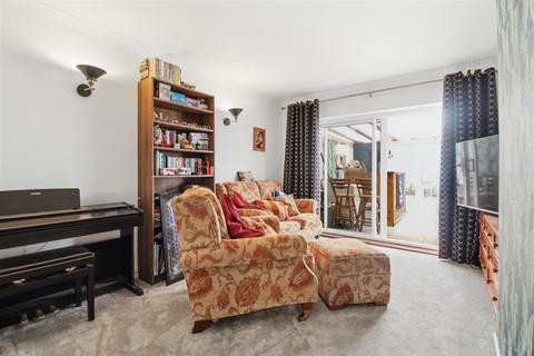 2 bedroom semi-detached bungalow for sale, Chyngton Avenue, Seaford