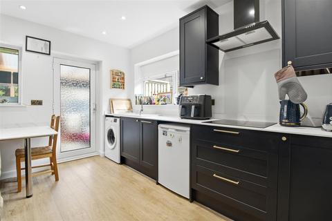 2 bedroom semi-detached bungalow for sale, Chyngton Avenue, Seaford