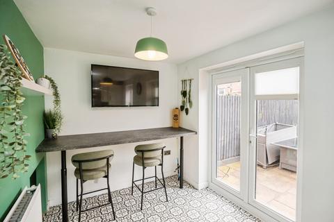 4 bedroom semi-detached house for sale, Llys Curig, Flint, CH6