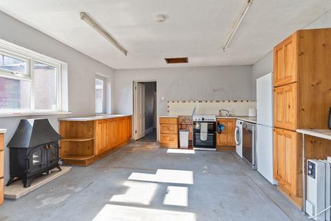 3 bedroom semi-detached house for sale, Liswerry Road, Newport, NP19