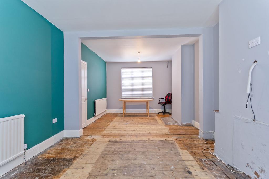 Living Room/Dining Room