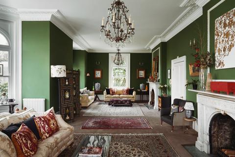 3 bedroom flat for sale, The Grange, London SE25