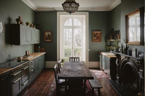 3 bedroom flat for sale, The Grange, London SE25