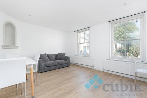 3 bedroom flat to rent, Deptford High Street, London SE8