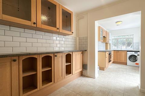 2 bedroom flat to rent, Worsley Bridge Road, London, SE26