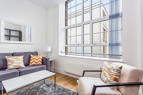 Studio to rent, 139 Clapham Road, Stockwell, London SW9
