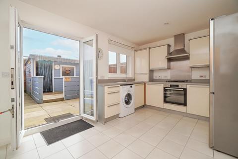 2 bedroom terraced house for sale, Halley Court, Glasgow