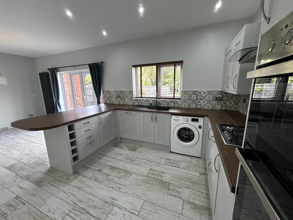Kitchen 3