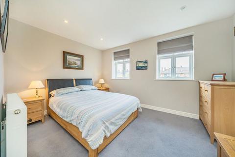 3 bedroom semi-detached house for sale, Percy Road, Hampton TW12