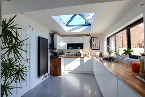4 bedroom detached house for sale, ST CATHERINES WAY, DOWN END