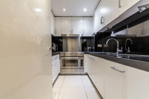 undefined, Fairmont Avenue, London E14