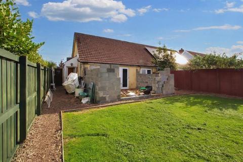 1 bedroom bungalow for sale, Lon Yr Ysgol, Cardigan SA43