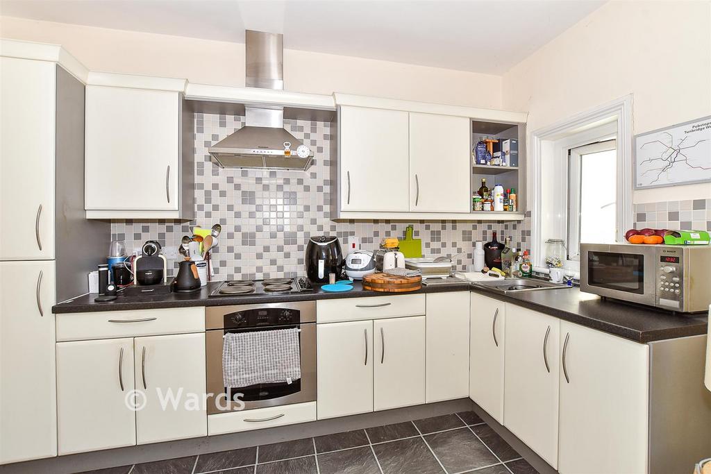Kitchen/ Lounge