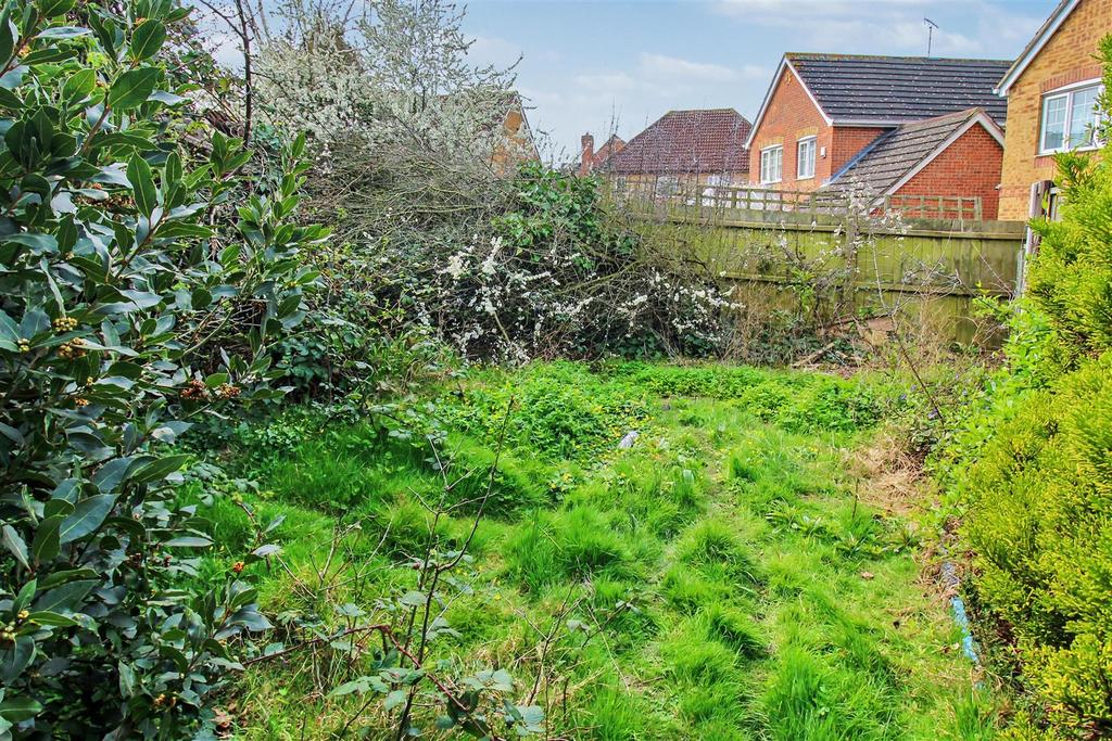 Rear Garden 1.jpg