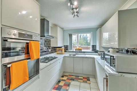 4 bedroom detached house for sale, Watermeadow Drive, Northampton, Northamptonshire, NN3