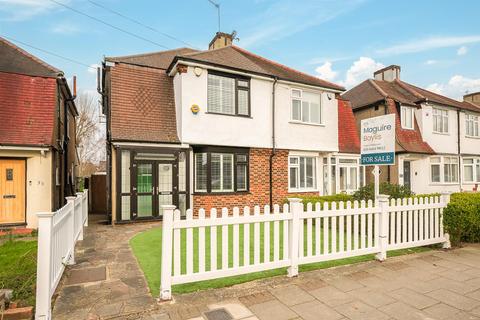 Baston Road, Hayes BR2