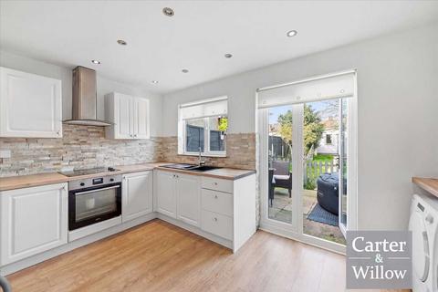 3 bedroom terraced house for sale, Ilchester Road, Dagenham, Essex